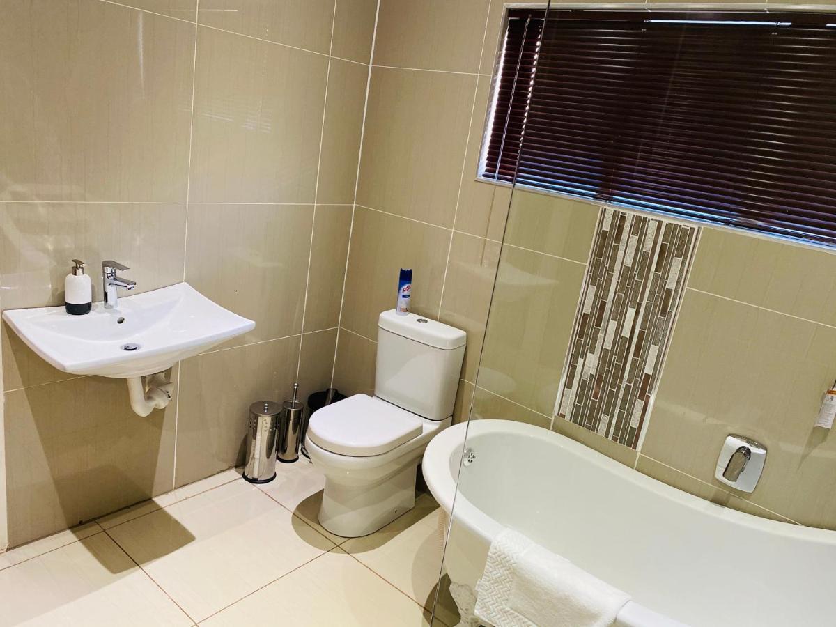 River Valley Guest House Butterworth Bagian luar foto